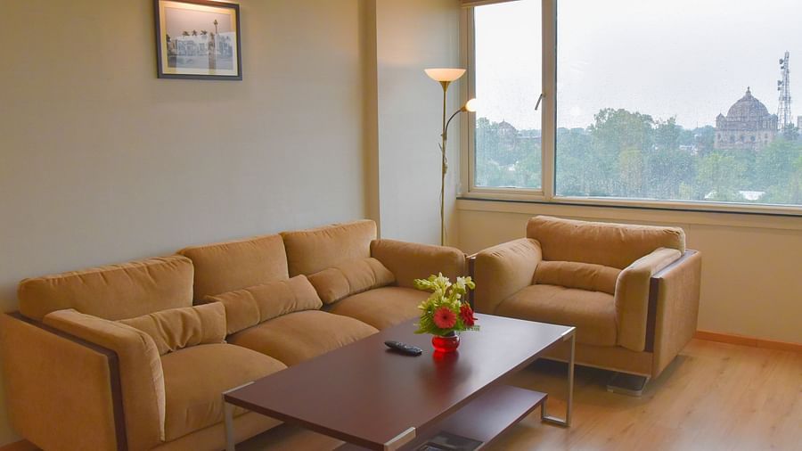 SUITE (2)